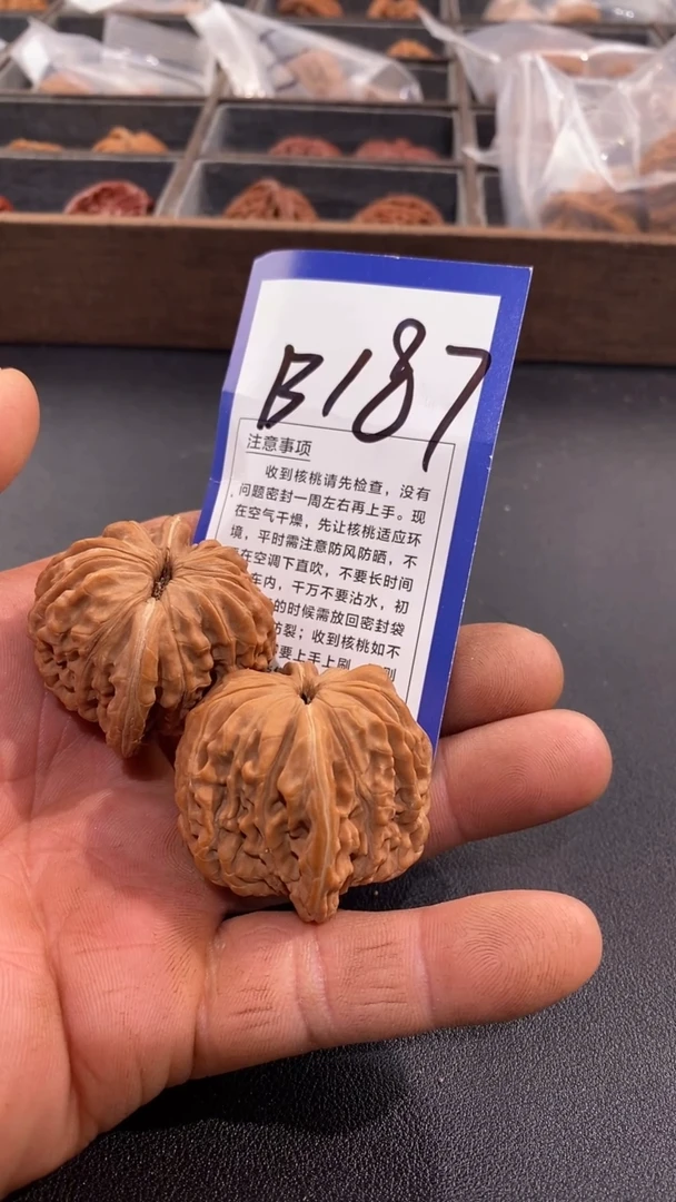 文玩核桃吊坠40汉高楼