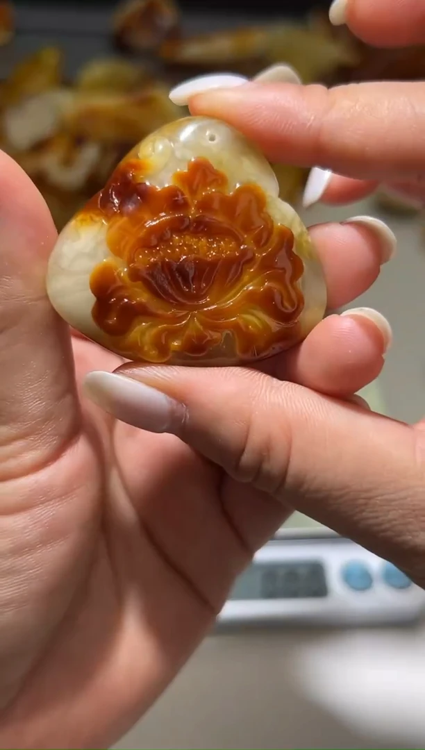 裸石琥珀未镶嵌琥珀蜜蜡吊坠