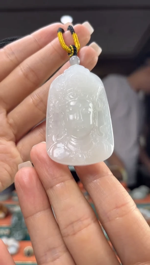 颈饰未镶嵌和田玉佩佩