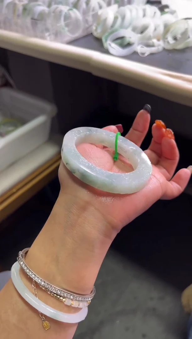 未镶嵌手镯定制翡翠52-58飘花贵妃「定制不退不换」