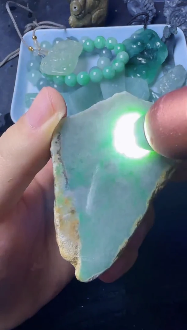 【闪购商品】翡翠颈饰未镶嵌015翡翠