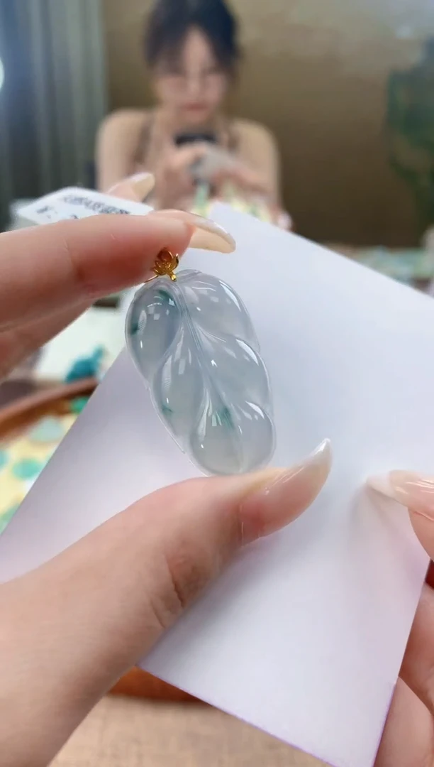翡翠18K金镶嵌颈饰天然A货翡翠挂件