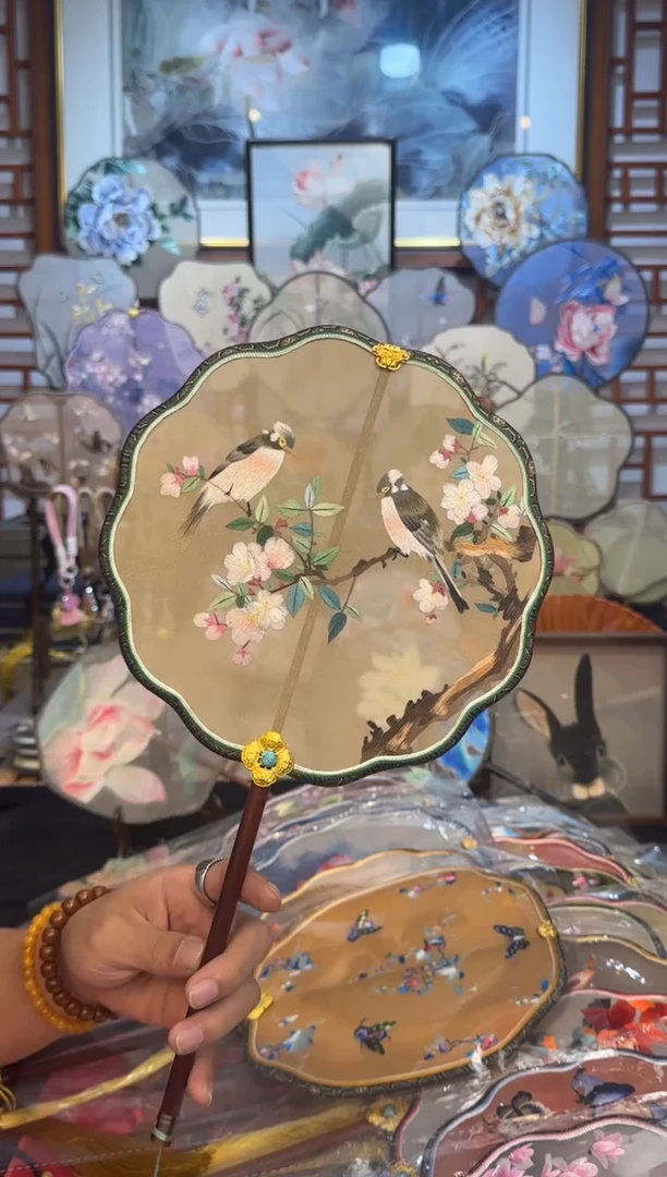 扇子纯手工苏绣团扇 买一送一
