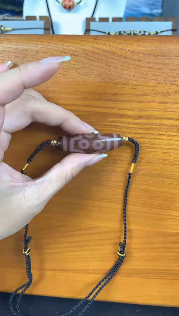 玛瑙/玉髓（覆膜）颈饰未镶嵌07七眼