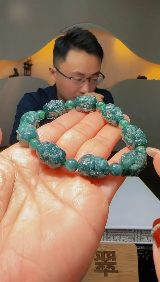 【闪购商品】定制翡翠未镶嵌Q03795翡翠毛货