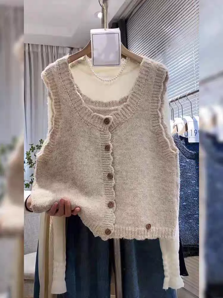 秋季气质网红无外穿袖甜美复古花边小木扣针织背心马甲百搭上衣
