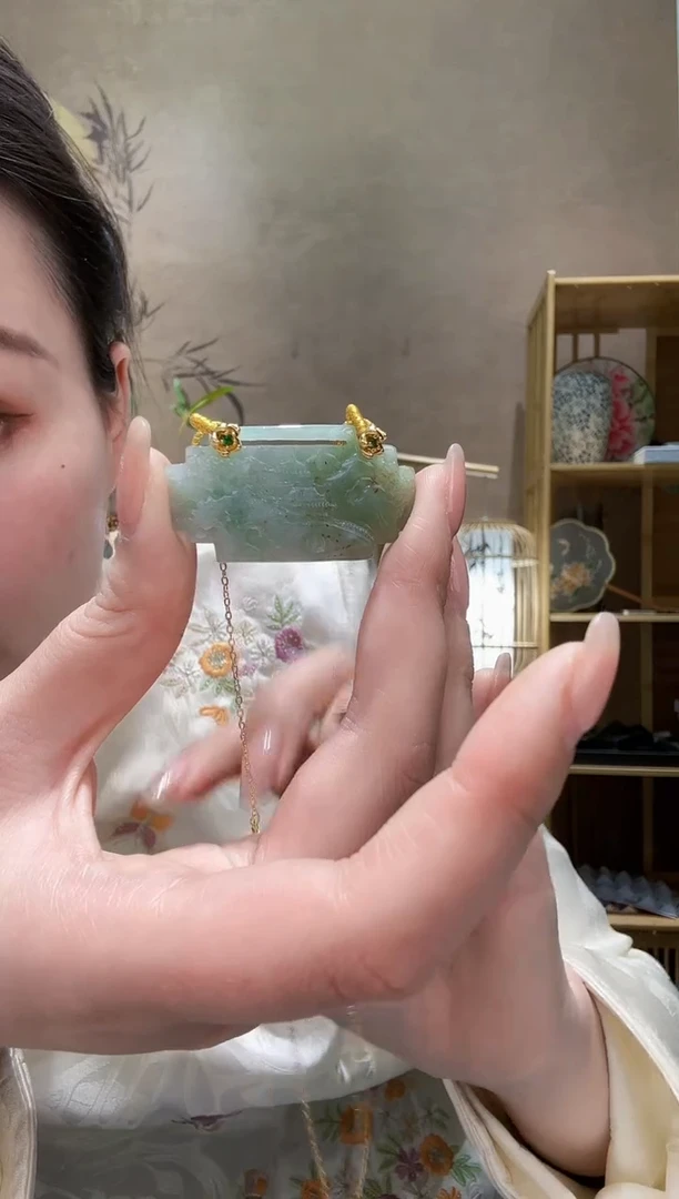 【闪购商品】翡翠颈饰未镶嵌吊坠