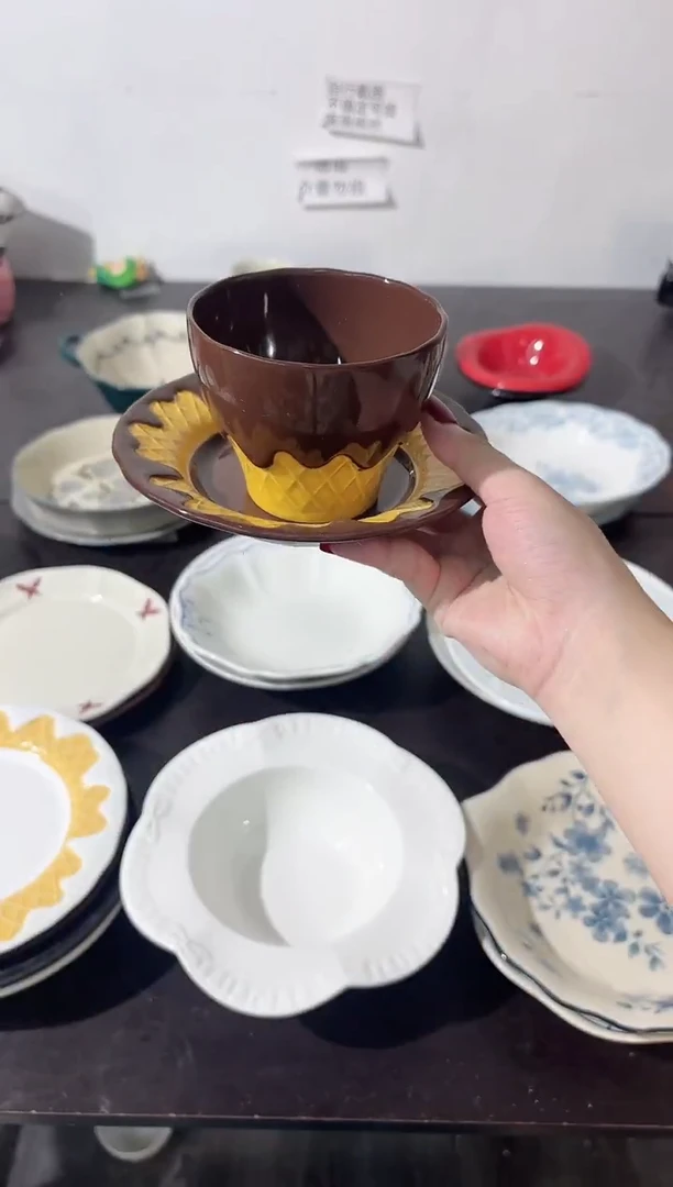 陶直播微瑕黑巧杯碟*1