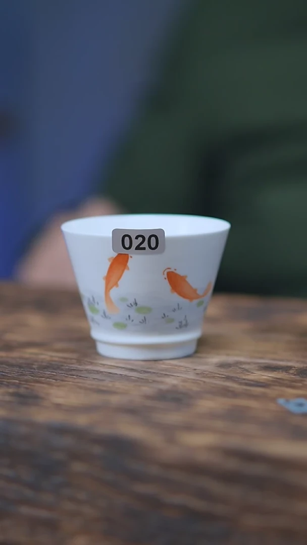 【闪购商品】020景德镇手绘小鱼单杯