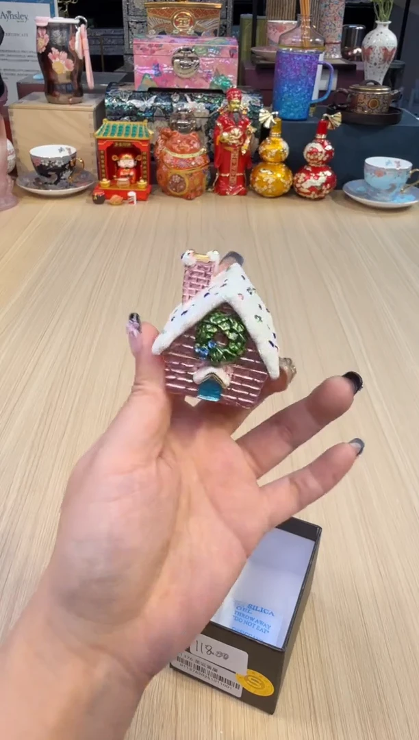 202粉色雪屋