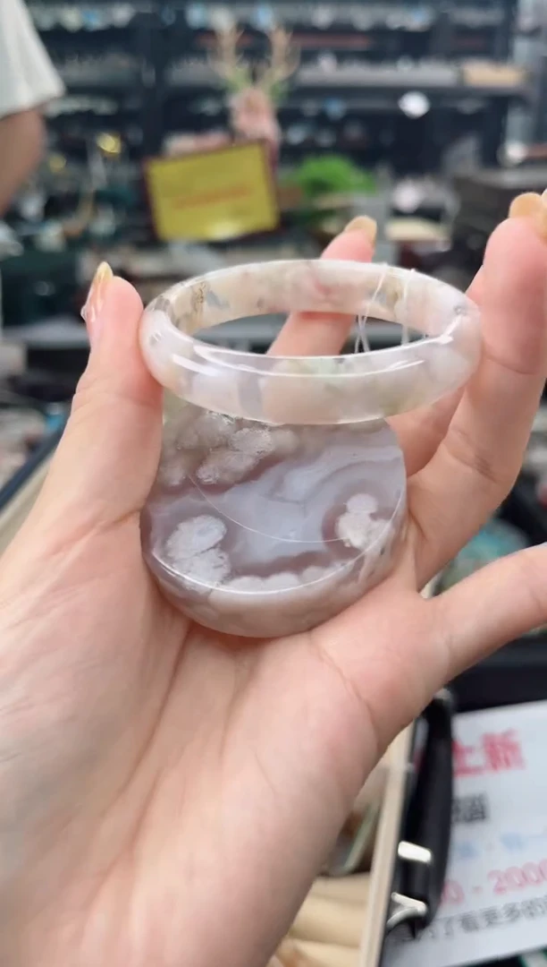 【闪购商品】石英质玉手镯未镶嵌52圈口（赠品镯心）3931035