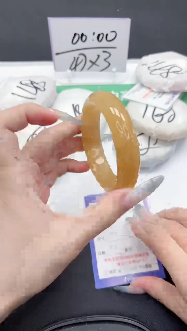 石英质玉手镯未镶嵌65-55.8