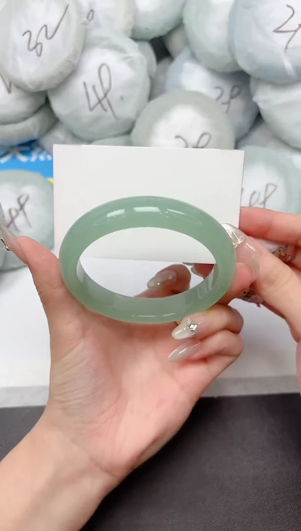 未镶嵌手镯石英质玉15-62.2