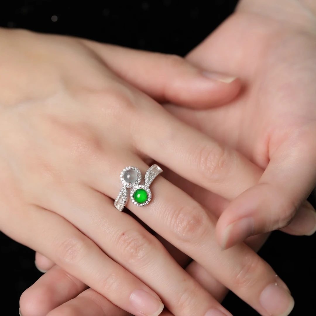 S925银镶嵌高冰种满绿蓝水双色蛋面戒指天然A货翡翠