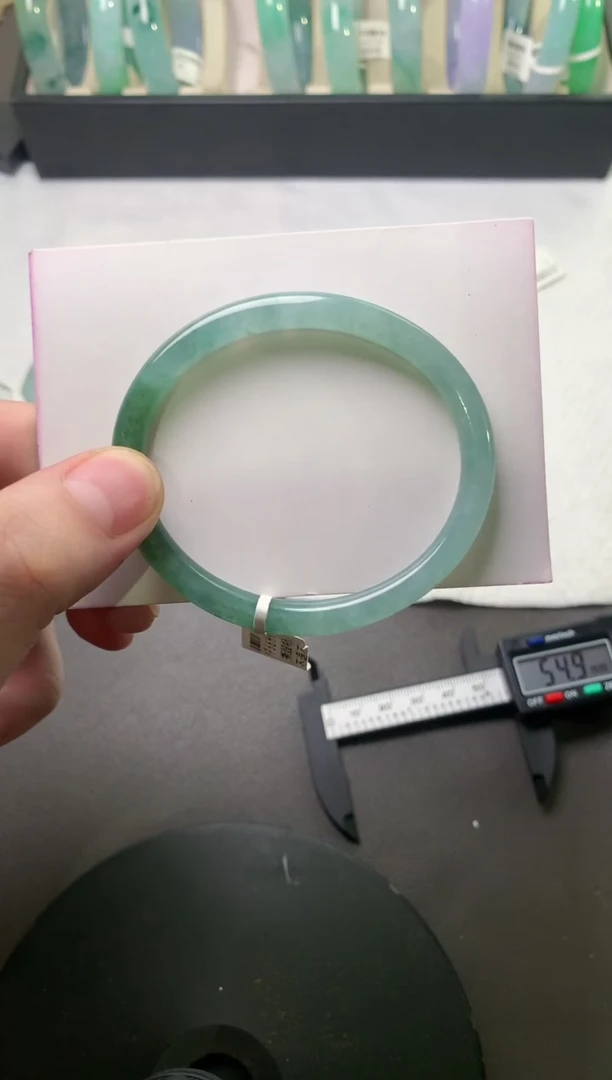 未镶嵌手镯（贵妃镯）翡翠55.4*6.0*6.0