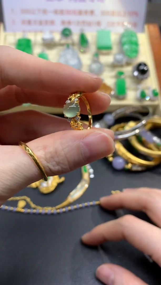 18K金镶嵌戒指翡翠戒指|1980+198