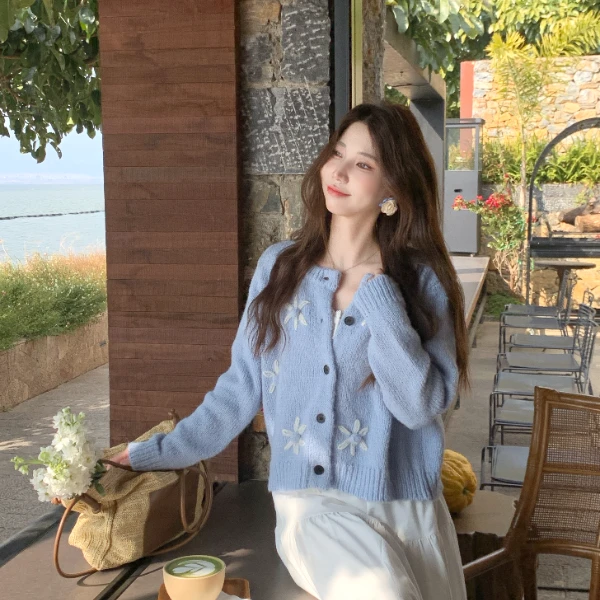 Berry 喜你而欢大庞定制 三色立体钩花毛衣开衫慵懒短款针织外套