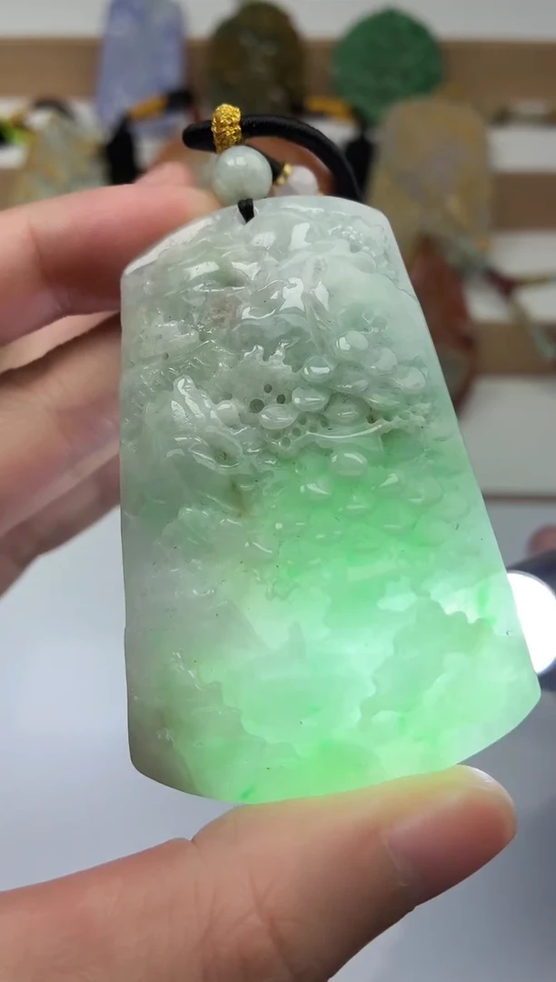 颈饰未镶嵌翡翠牌子