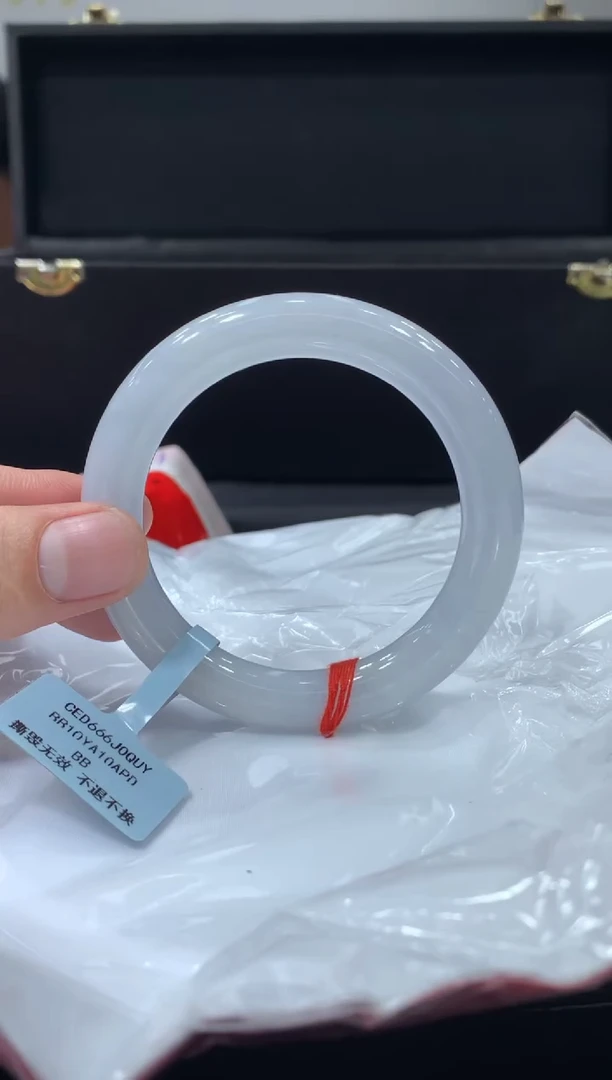 未镶嵌手镯翡翠翡翠手镯