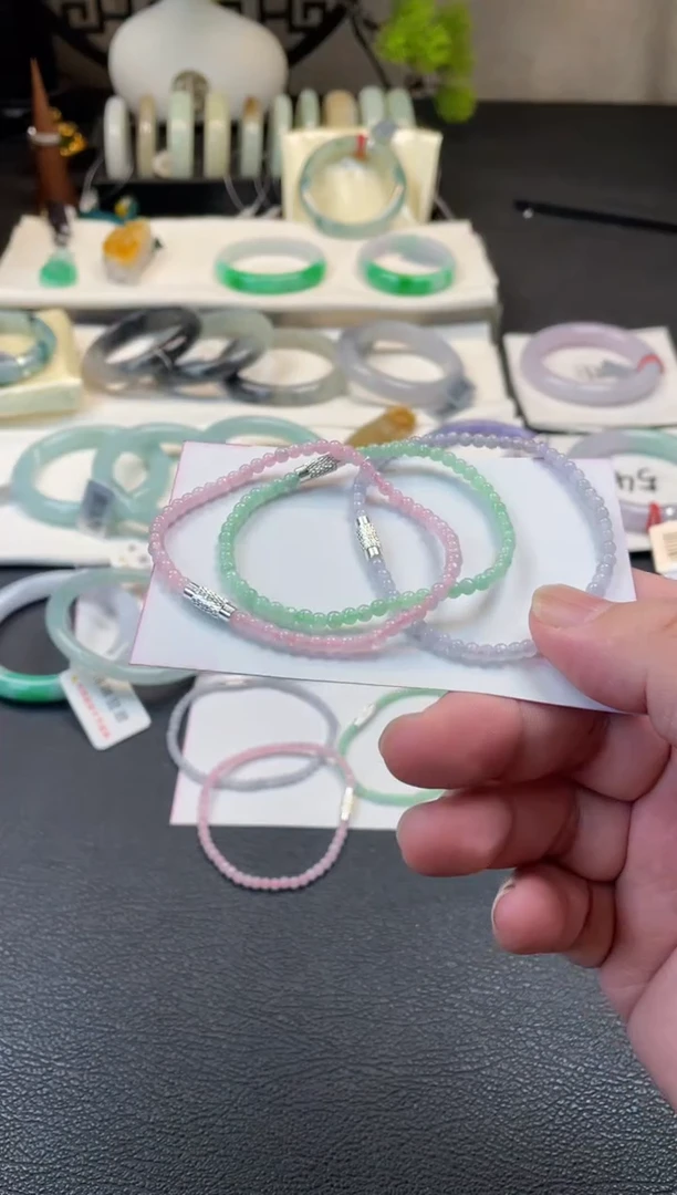 翡翠未镶嵌颈饰13有纹裂