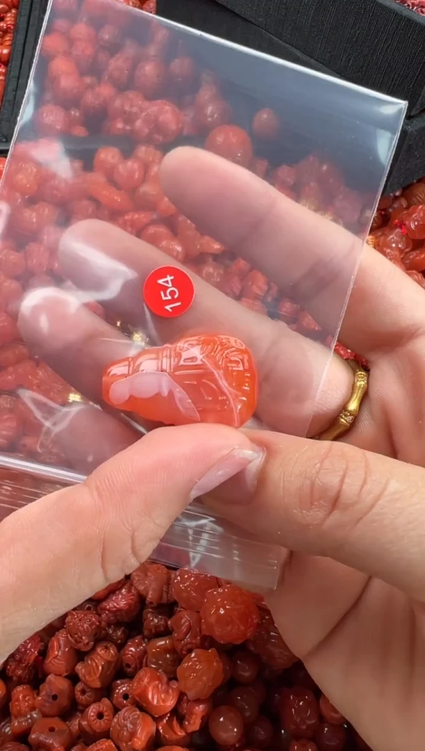 【闪购商品】南红玛瑙颈饰未镶嵌1