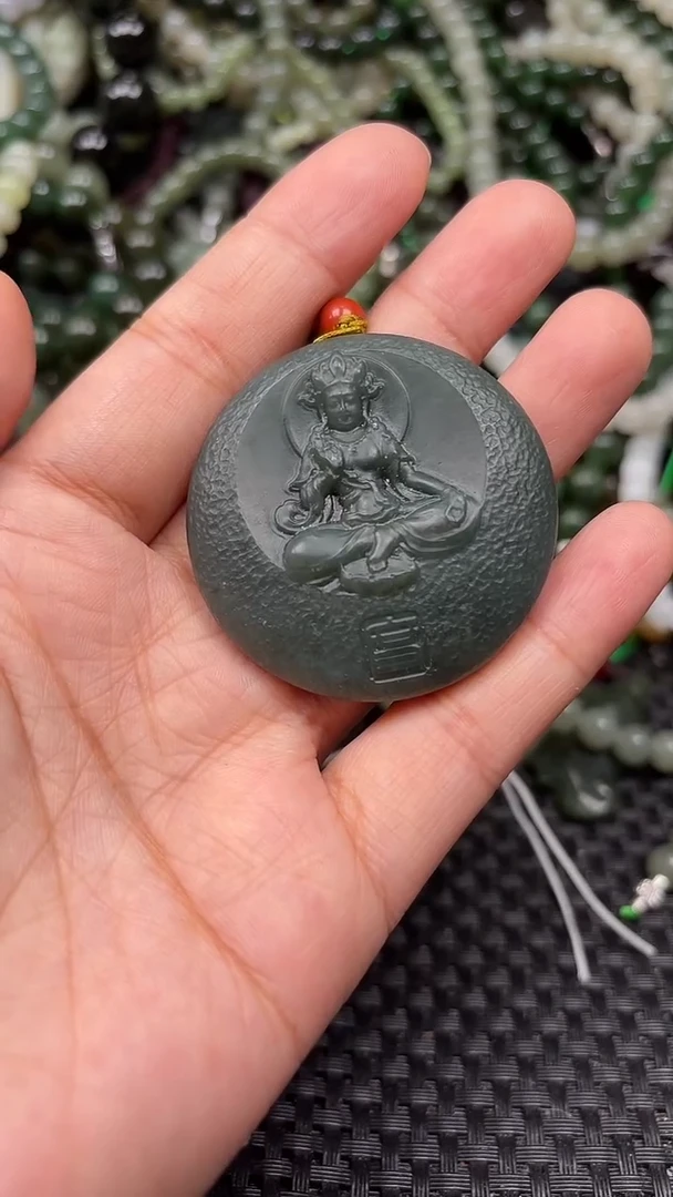 颈饰未镶嵌和田玉1