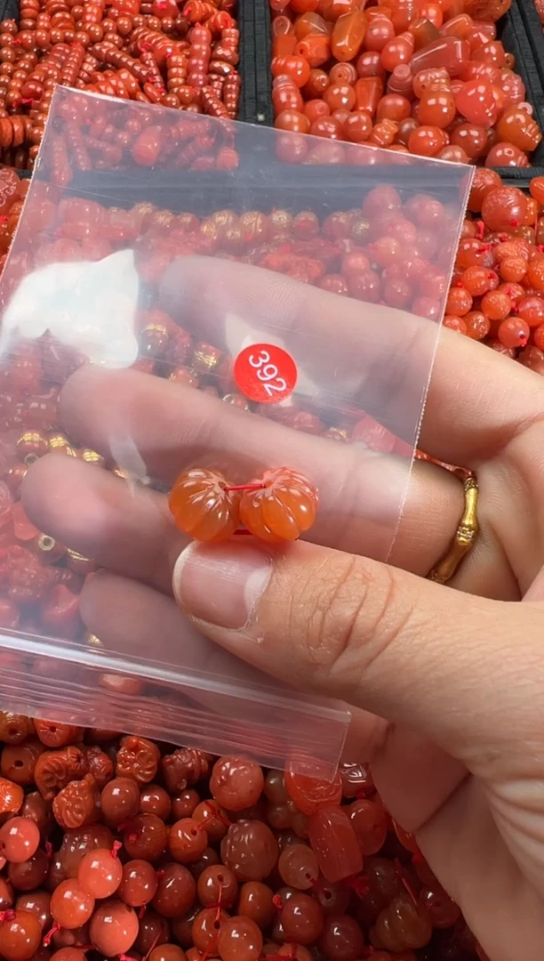 【闪购商品】南红玛瑙颈饰未镶嵌1