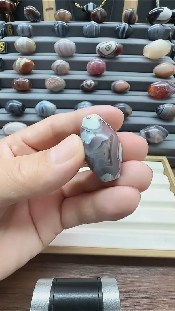 未镶嵌颈饰玛瑙/玉髓玛瑙34*21