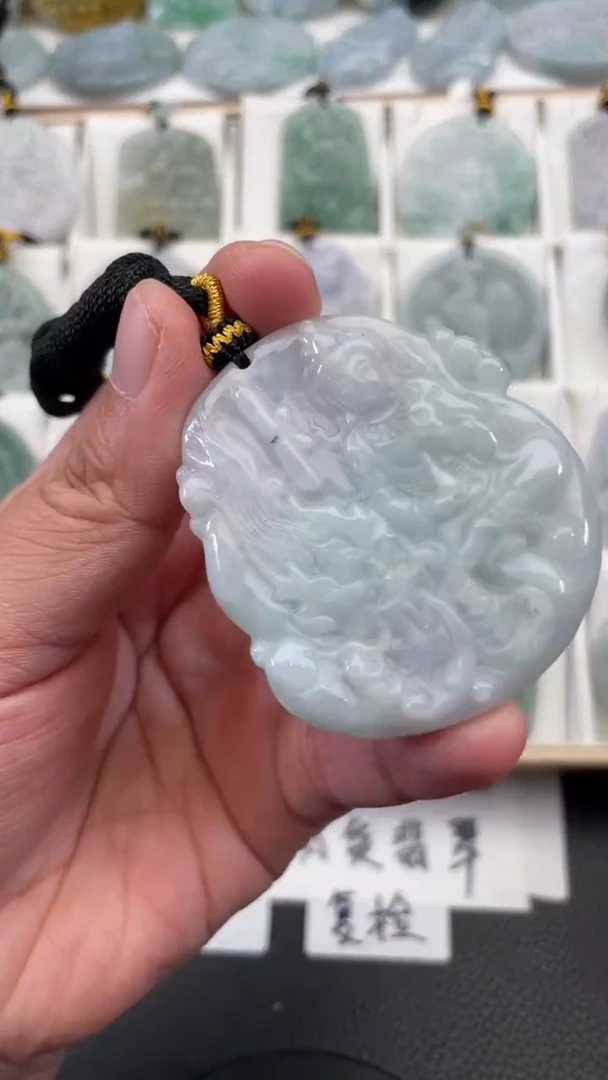 颈饰未镶嵌翡翠天然缅甸翡翠A货24