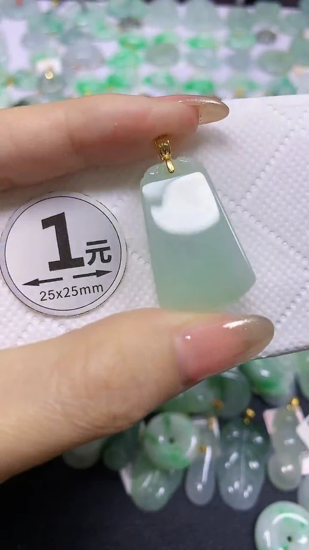 颈饰未镶嵌翡翠天然翡翠A货