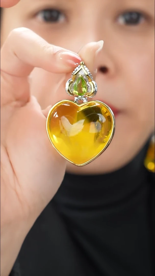 琥珀颈饰未镶嵌特色蜜蜡吊坠