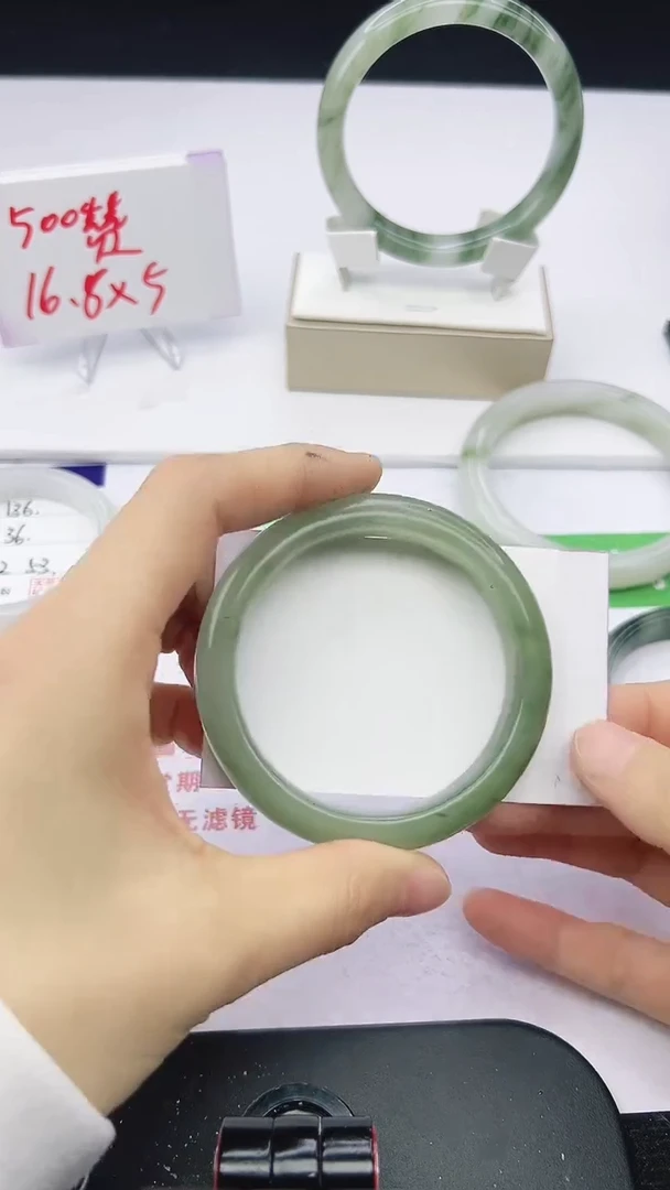 未镶嵌手镯石英质玉137-55/56