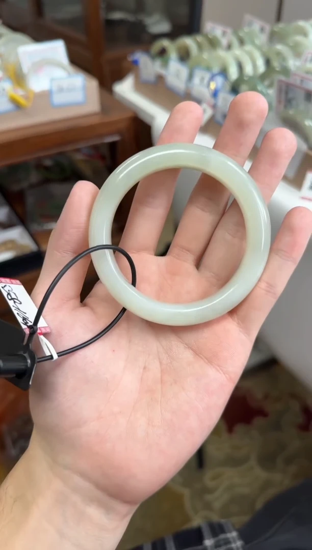 未镶嵌手镯和田玉58