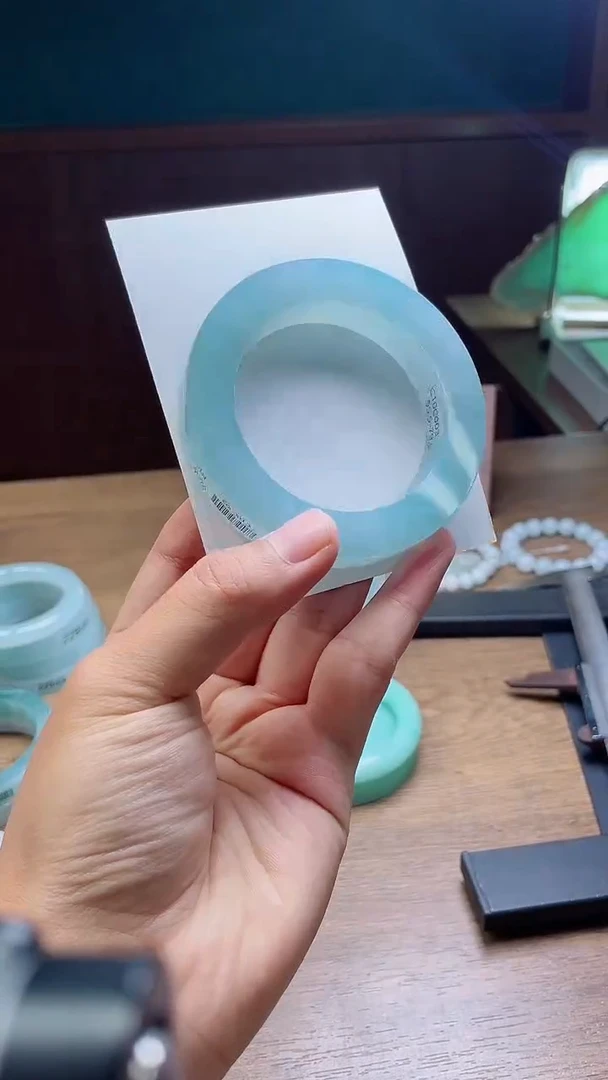 定制翡翠手镯未镶嵌秋***?定制