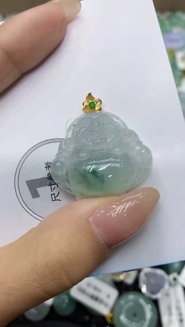 颈饰18K金镶嵌翡翠111111111111