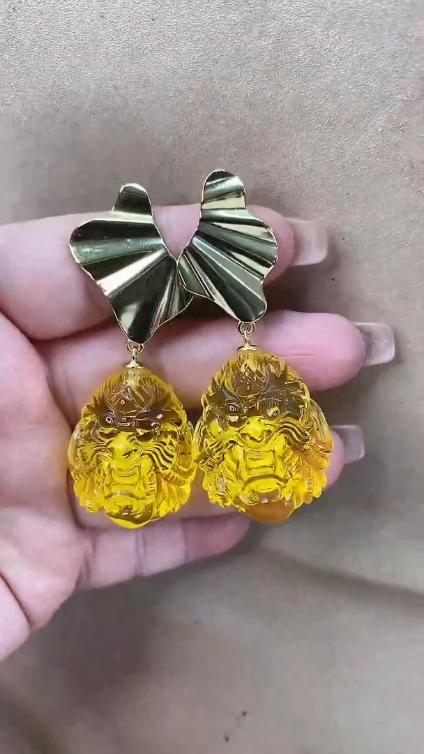 琥珀颈饰未镶嵌耳环