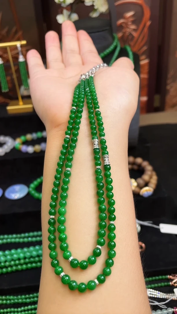 颈饰18K金镶嵌翡翠辣阳绿翡翠小米珠珠链