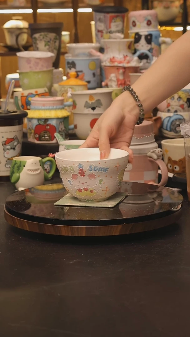 景德镇釉下彩绘设计师款式陶瓷