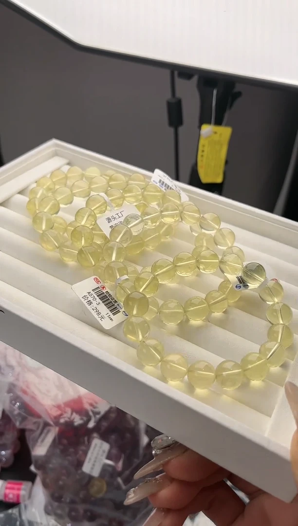 【闪购商品】水晶手链未镶嵌多样性发一黄泡泡11mm