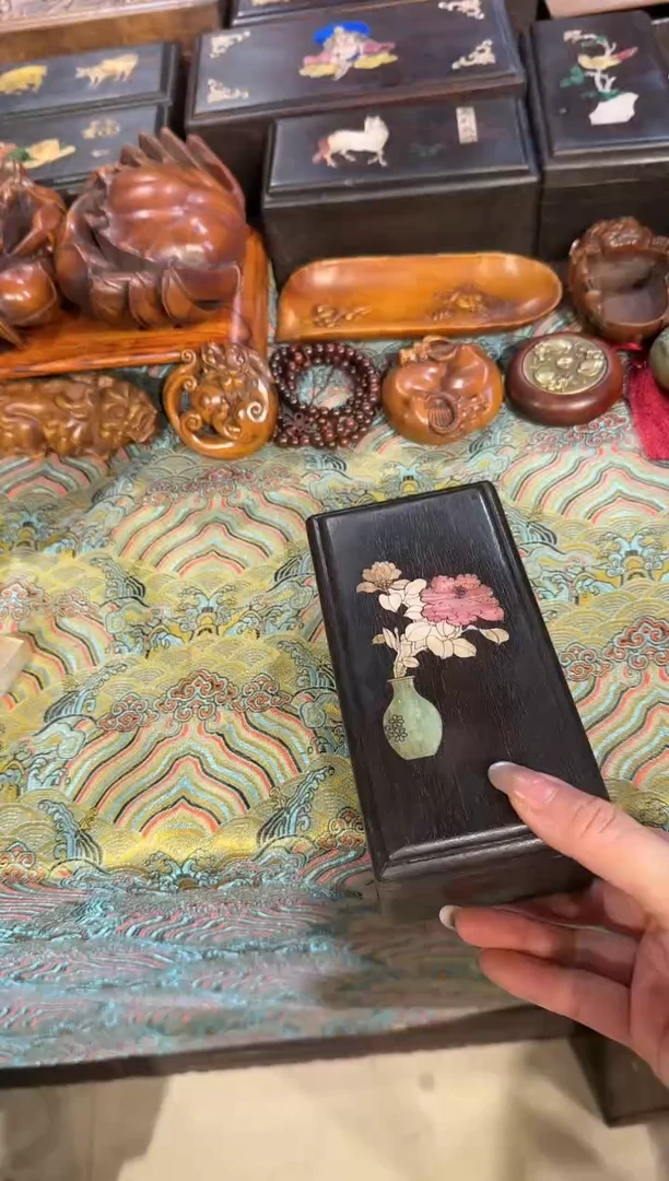 【闪购商品】木木艺紫檀花瓶机关盒98.8888