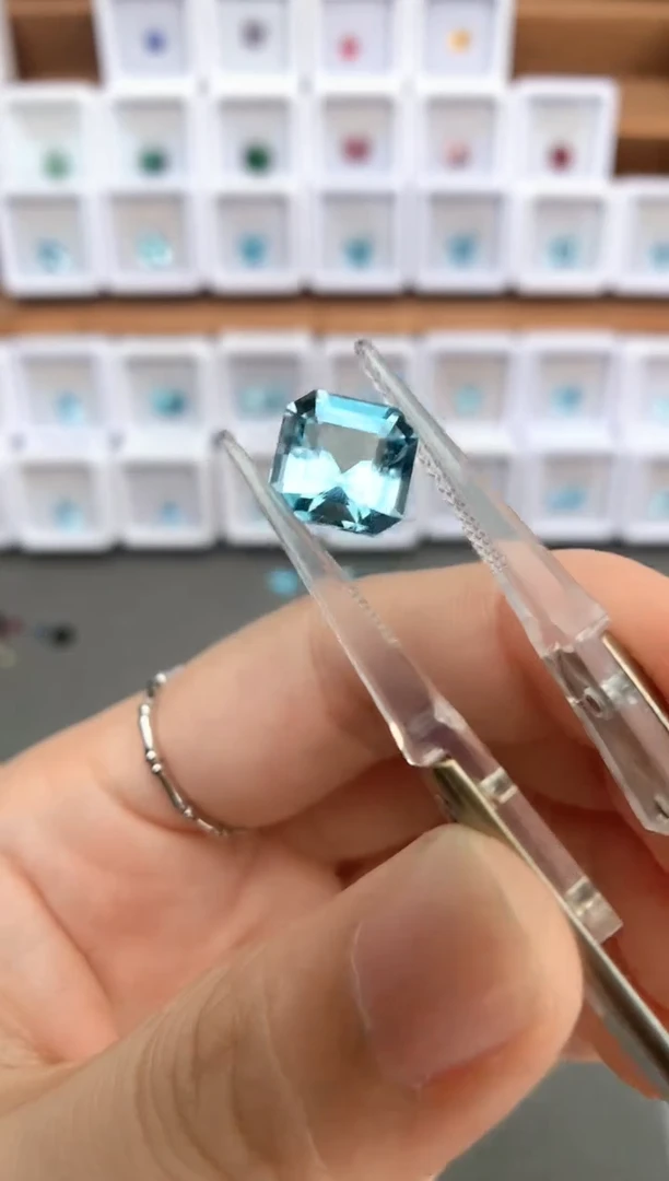 未镶嵌裸石定制托帕石3.57ct