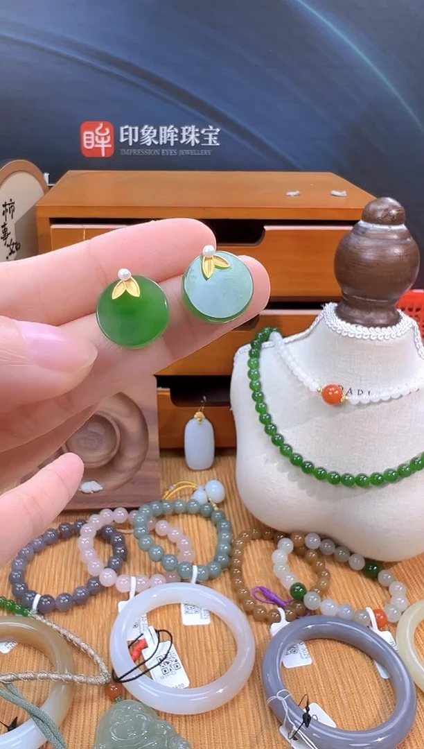 18K金镶嵌和田玉耳饰多样性拍一发一 cg