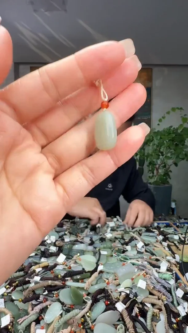 颈饰未镶嵌和田玉拍一发一多样性发货