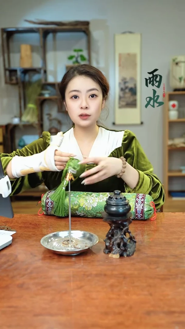 【闪购商品】60千金兜篓枕头+香包组合