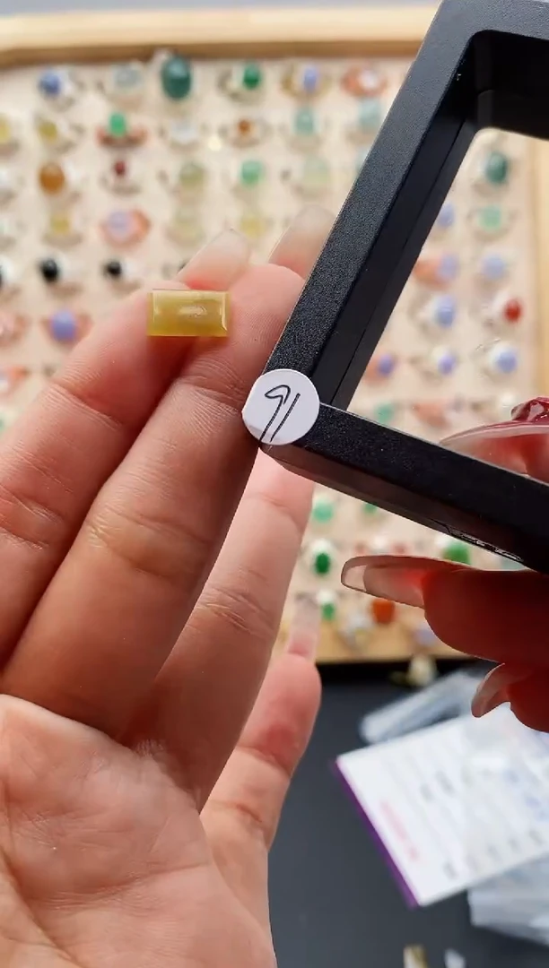 【闪购商品】翡翠裸石缅甸天然A货翡翠裸石+