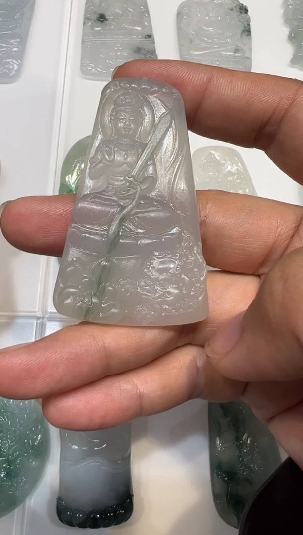 未镶嵌定制翡翠牌子