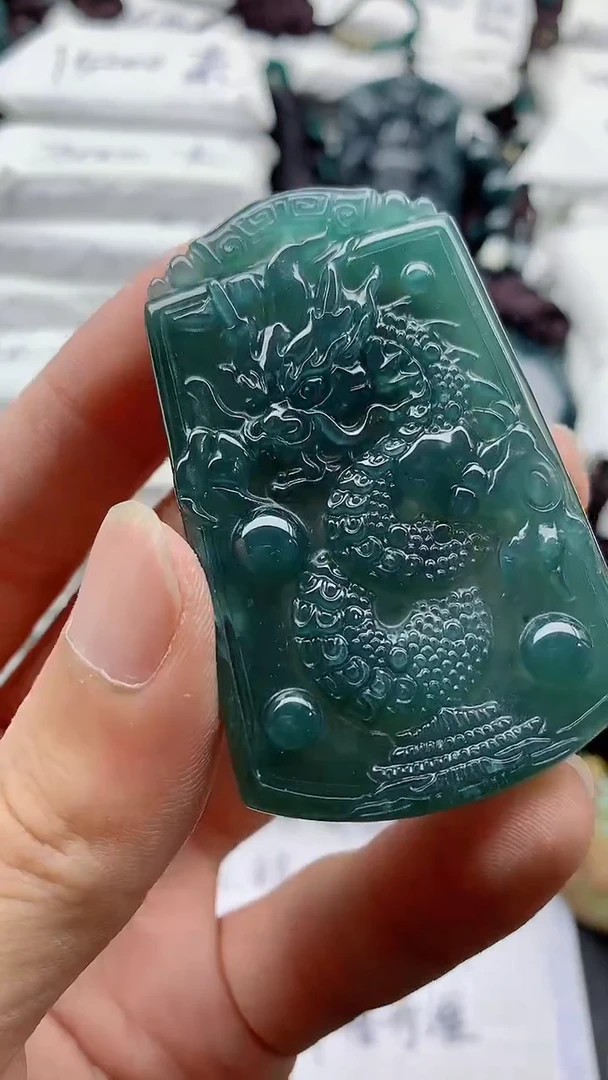 翡翠未镶嵌颈饰88888888