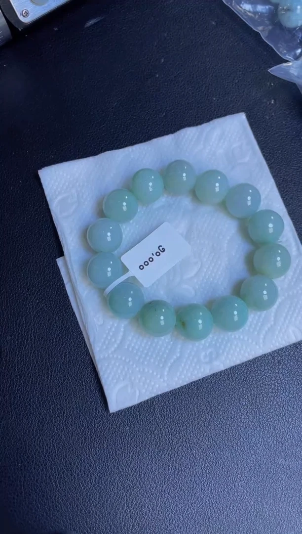 定制翡翠未镶嵌珠串