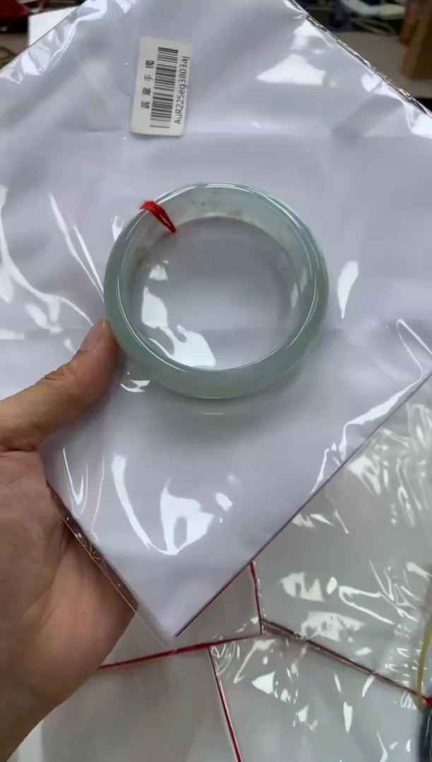 颈饰未镶嵌翡翠手镯59#