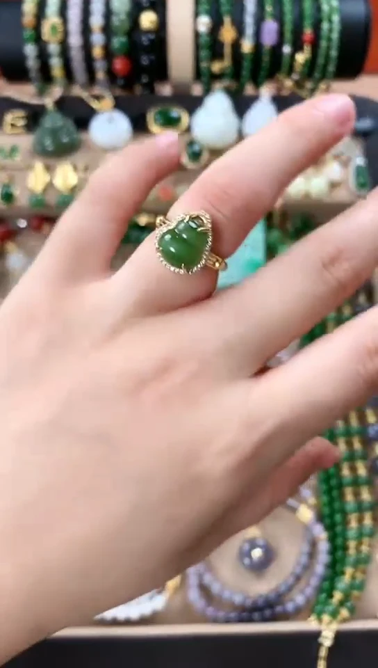 银S925镶嵌戒指和田玉1